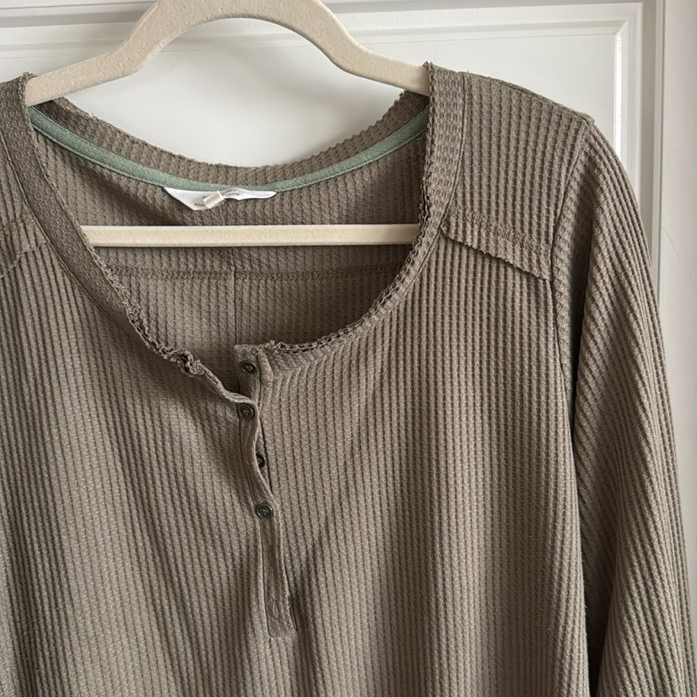 Amaryllis Olive Waffle Knit Long Sleeve Top